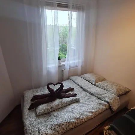 Sweet & Sweet Cats & Fast Internet 旅馆