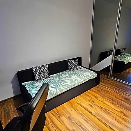 Sweet & Sweet Cats & Fast Internet Hostel Wroclaw